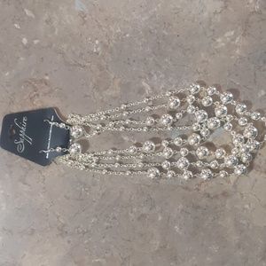 Necklace and Earring set